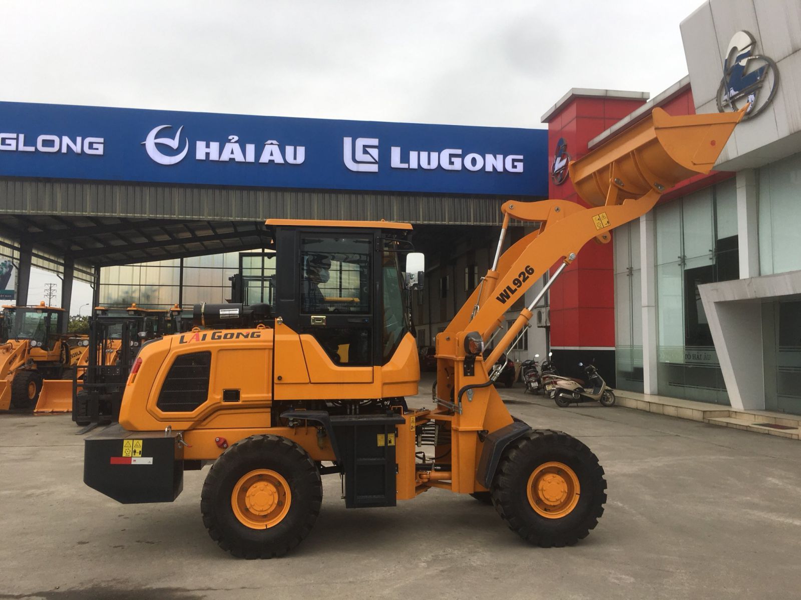 Máy xúc lật LaiGong WL926T gầu 0.8m3 ( Khối ) mới 100%