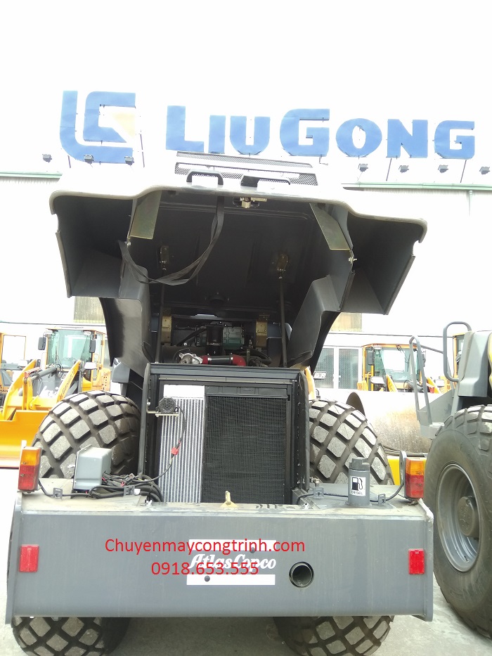 Xe lu rung Dynapac CA250D