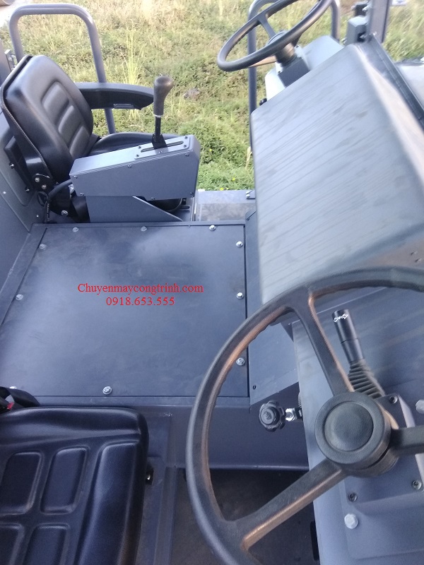 xe lu bánh lốp Dynapac CP275