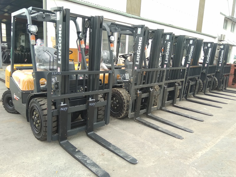 Xe Nâng Dầu 2.5 Tấn LiuGong CPCD25 - xe nâng LiuGong