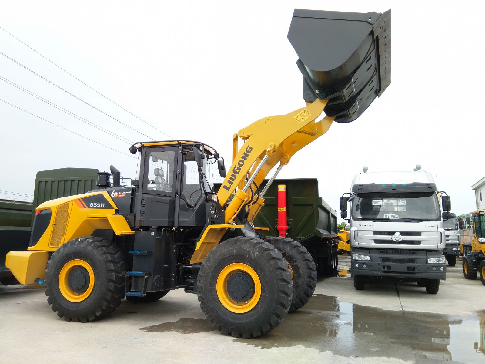 Máy Xúc Lật Liugong Gầu 3 Khối ( 3m3 ) - Giá tốt !