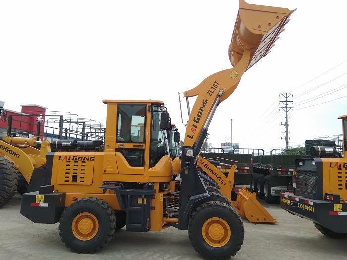 Mua Bán Máy Xúc Lật Nhỏ (Mini) Mới Tại Quảng Bình, Quảng Trị