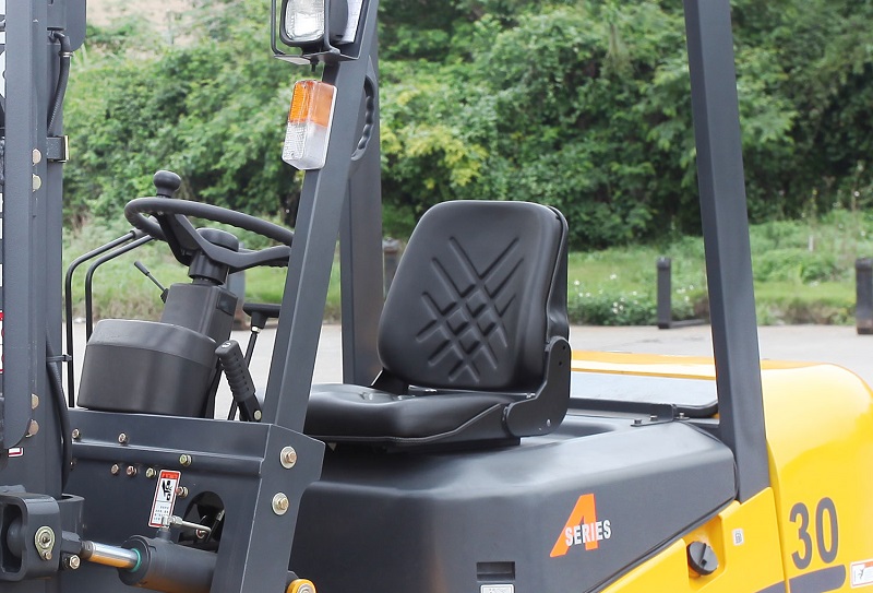Mua Bán Xe Nâng Dầu Tại Bình Dương, Đồng Nai Giá Rẻ