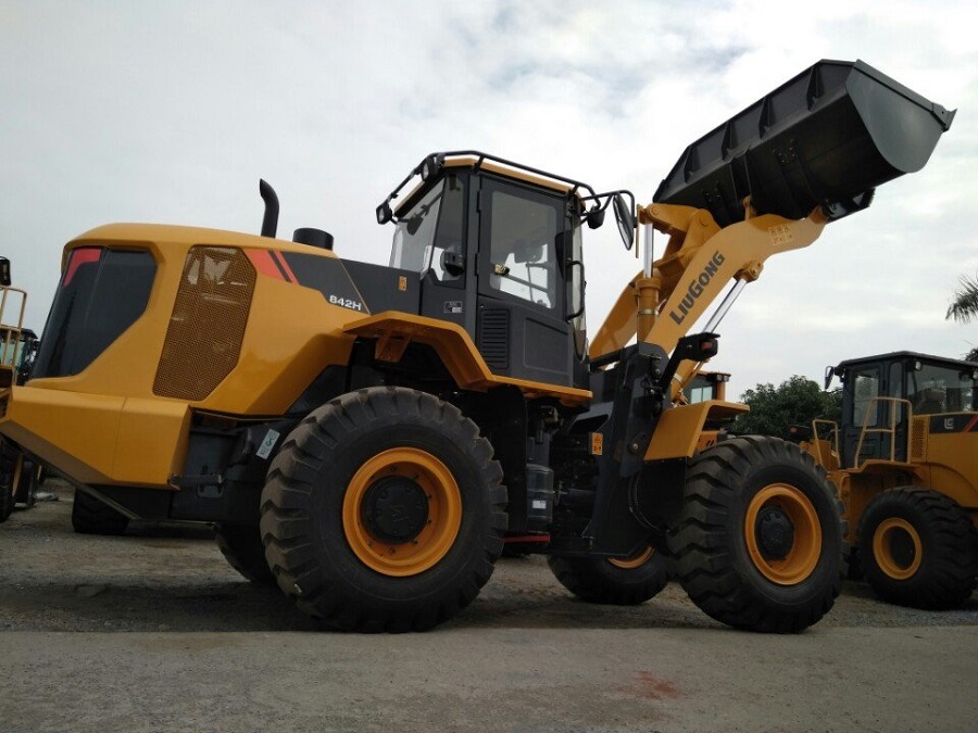 Máy xúc lật LiuGong CLG842H gầu 2.7m3 - xúc lật Hải Âu