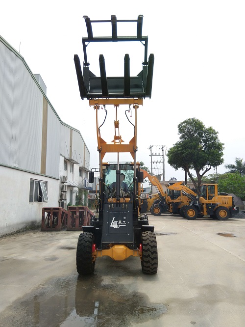 Máy xúc lật gắp gỗ Laigong ZL16T-LF ( SP bán chạy nhất )