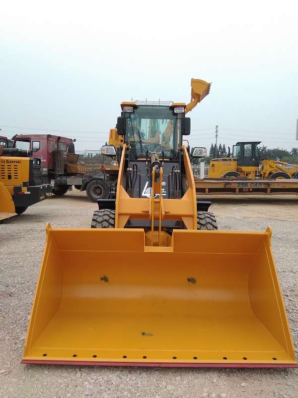 Máy xúc lật LaiGongZL18 gầu 1m3 - xúc lật nhỏ
