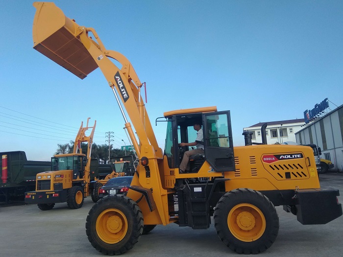 Xe máy xúc lật cần dài 4.8m Aolite 936LA