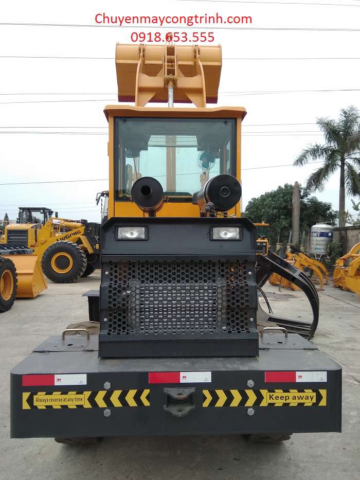 Máy xúc lật LaiGong ZL15LA cần dài 4.5m xúc nông sản