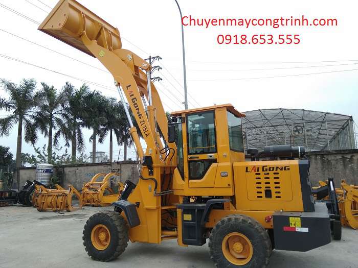 Máy xúc lật LaiGong ZL15LA cần dài 4.5m xúc nông sản