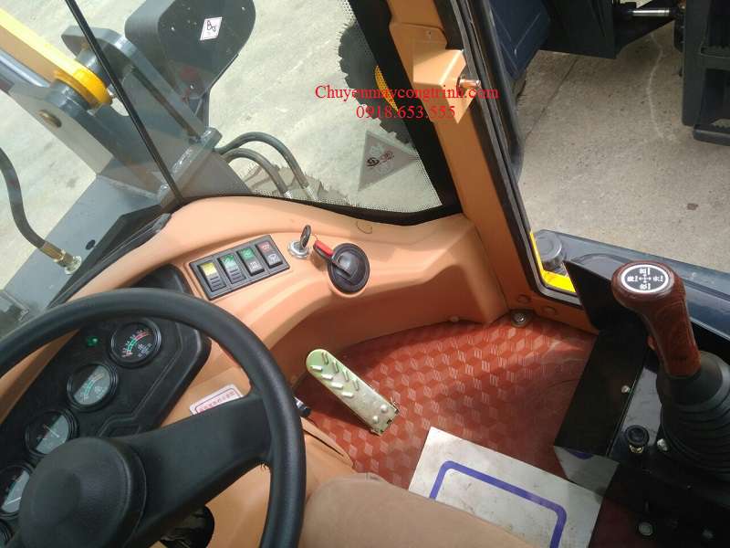 Máy xúc lật nhỏ JingYu ZL926 gầu 0.7m3 - Cty Hải Âu