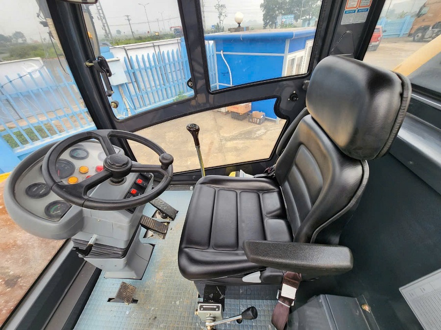 Xe Lu Rung LiuGong 1 Cầu CLG6114E - Hiệu Suất Vượt Trội Cho Công Trình